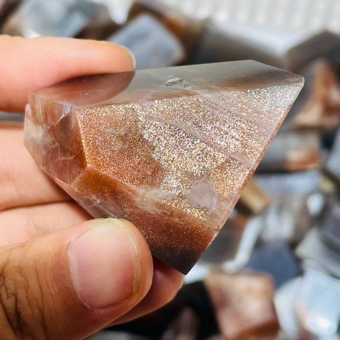90 Pieces Black Rainbow Sun Stone With Hematite Free Form