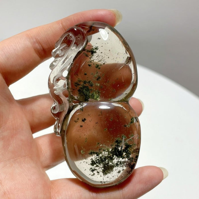 Garden Quartz Gourd With Dragon Crystal Carving