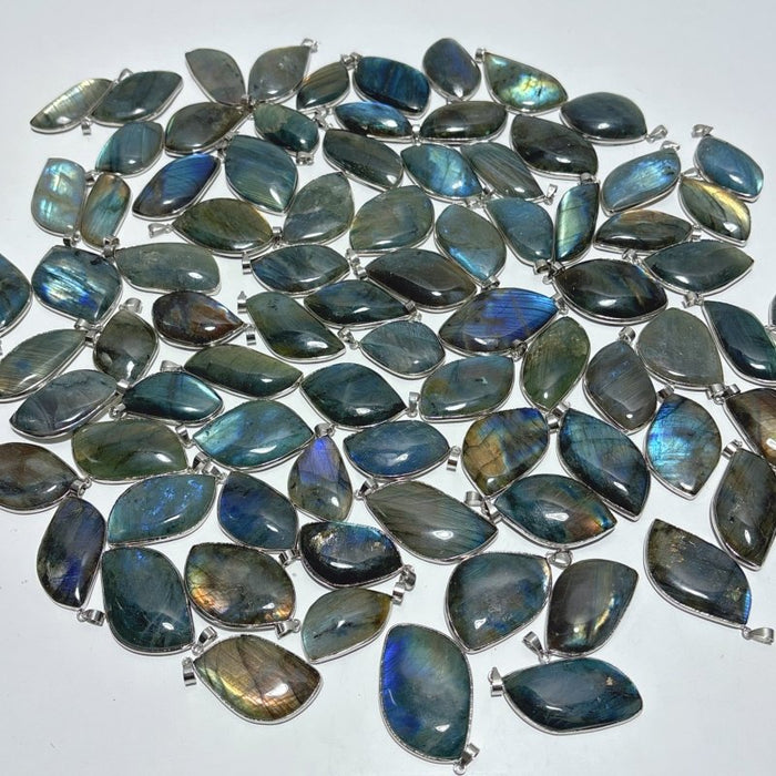 Labradorite Leaf Shape Pendant Wholesale