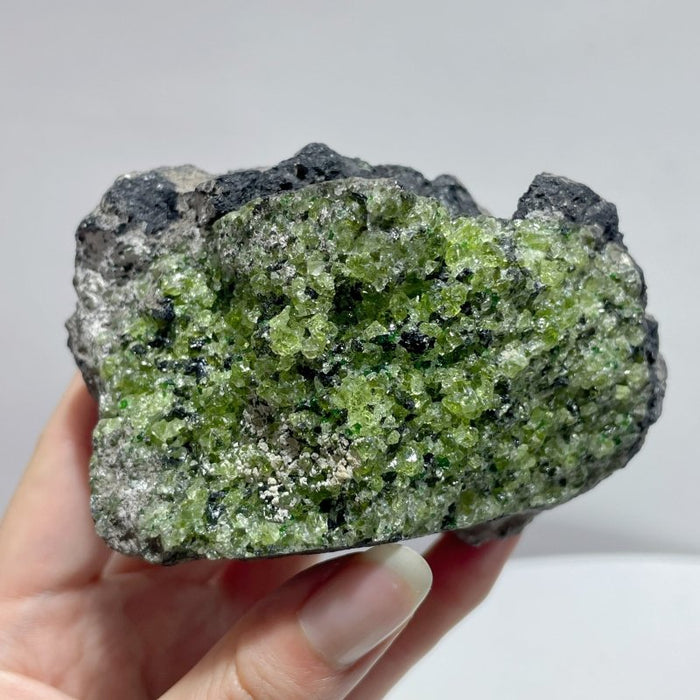 10 Pieces Peridot Raw Stone Specimen
