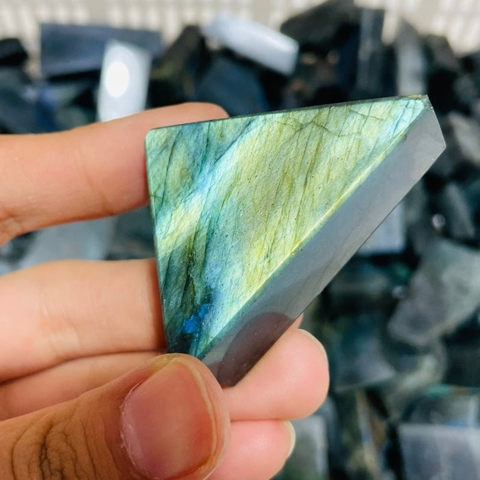 217 Pieces Beautiful Labradorite High Quality Small Free Form
