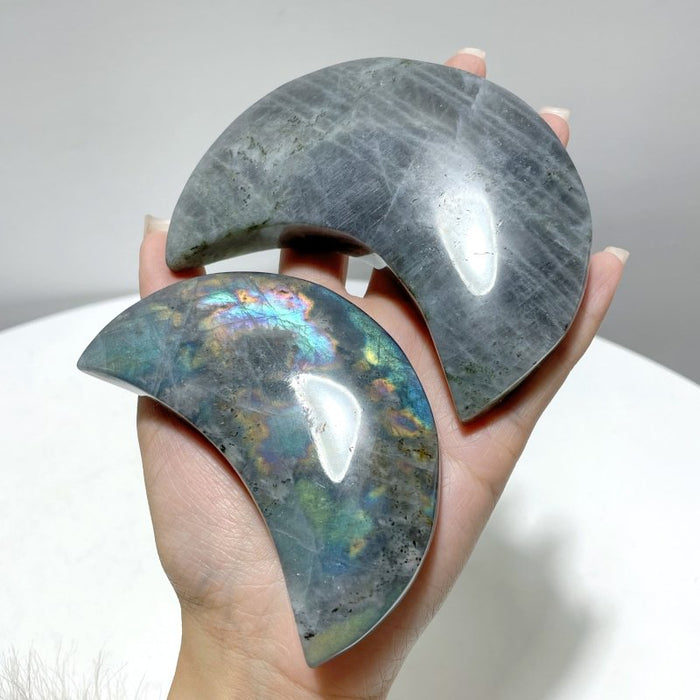 15 Pieces Beautiful Labradorite Moon Carving