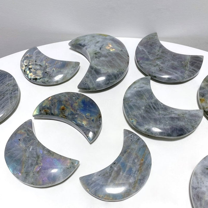 15 Pieces Beautiful Labradorite Moon Carving