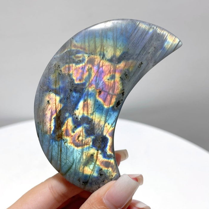 15 Pieces Beautiful Labradorite Moon Carving