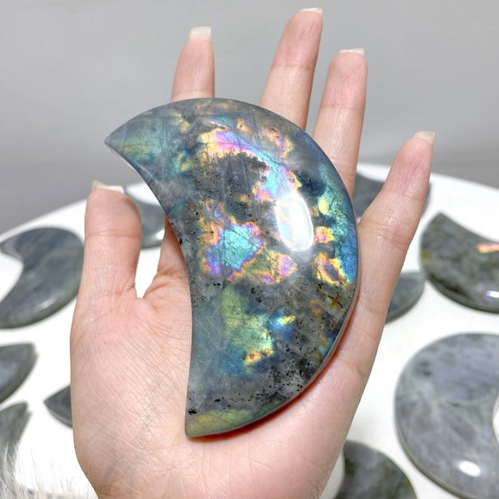 15 Pieces Beautiful Labradorite Moon Carving