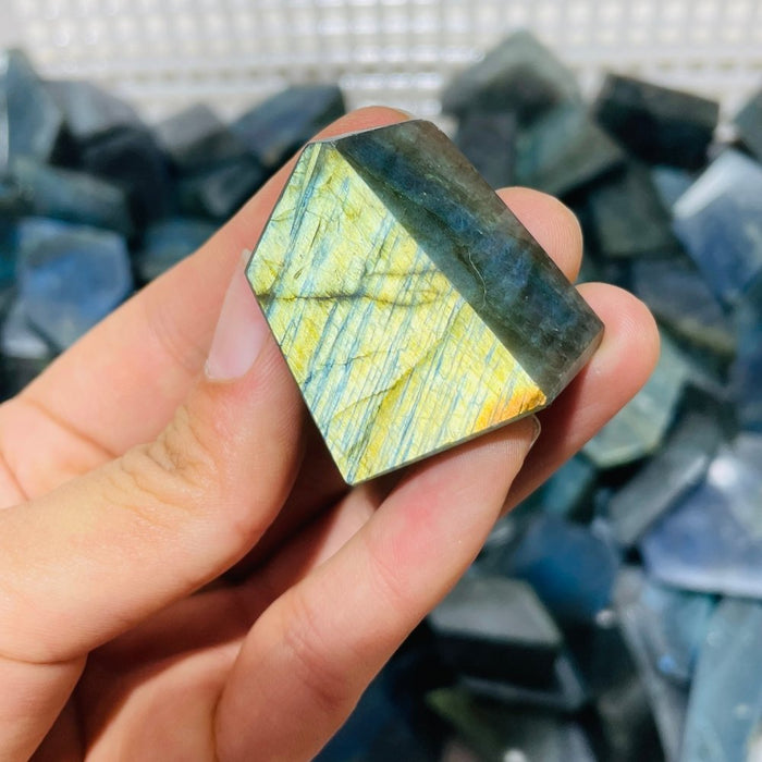155 Pieces High Quality Small Labradorite Free Form