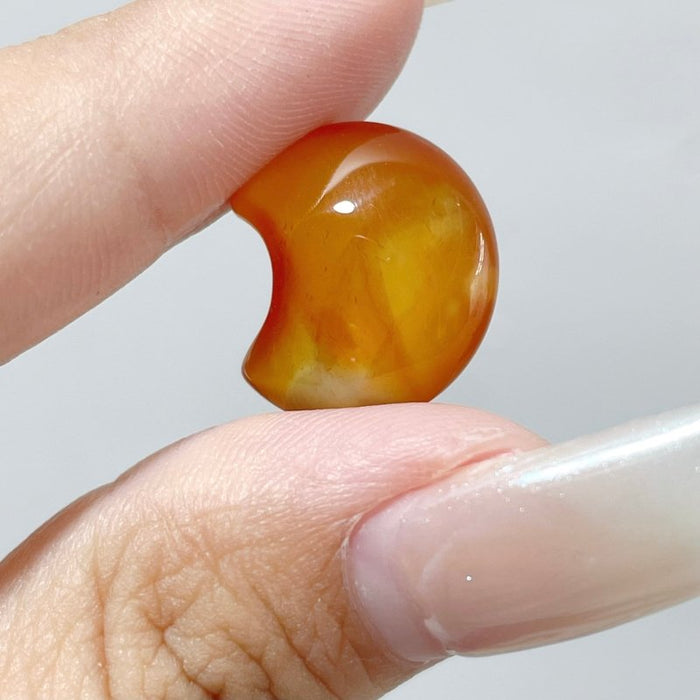 1.5cm Carnelian Mini Moon Diy Crystals Wholesale