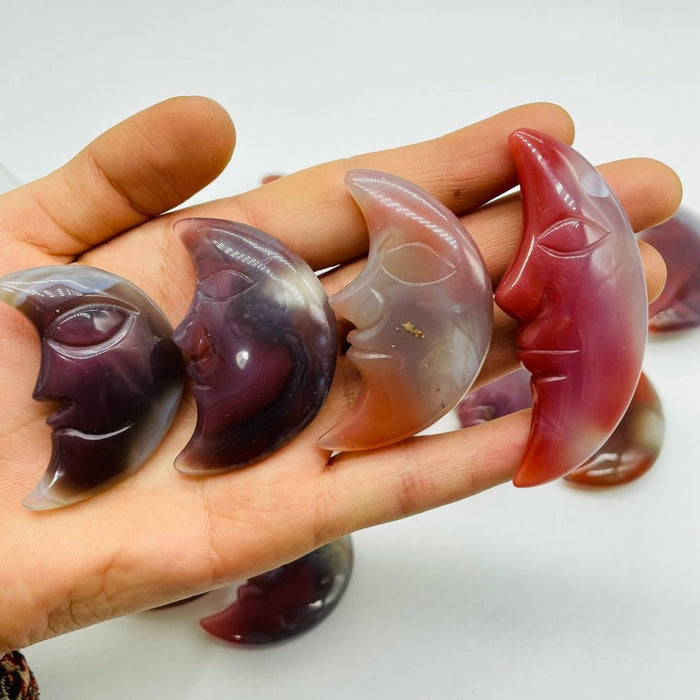 16 Pieces Beautiful Red Agate Moon Face