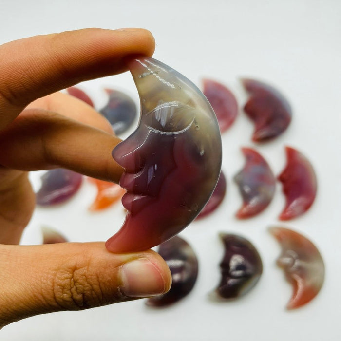 16 Pieces Beautiful Red Agate Moon Face