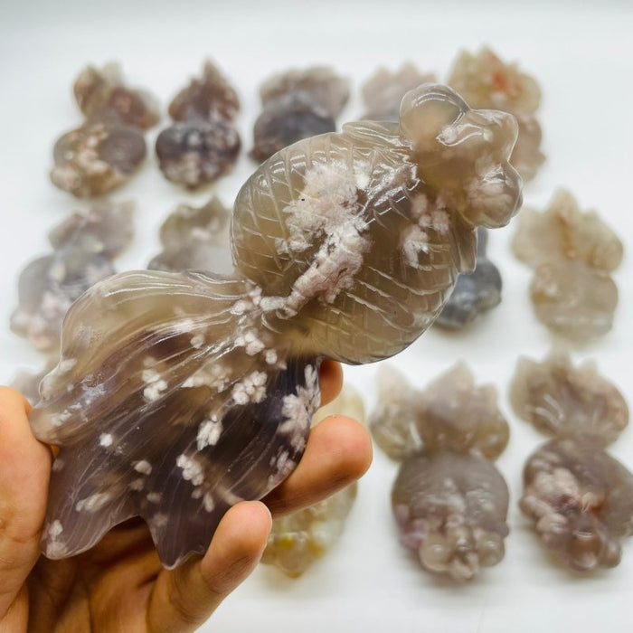 16 Pieces Sakura Flower Agate Beautiful Goldfish Carving