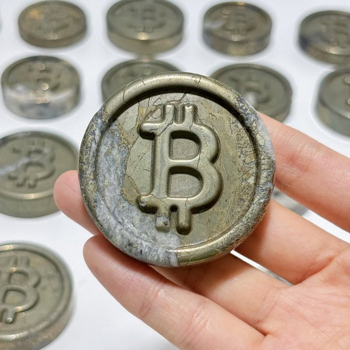 25 Pieces Pyrite Bitcoin Carving