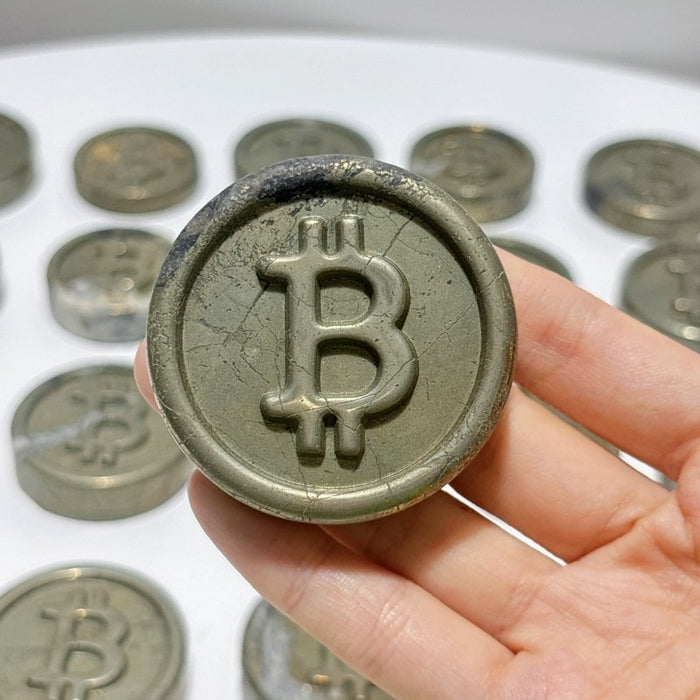 25 Pieces Pyrite Bitcoin Carving