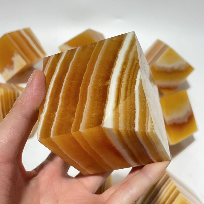 9 Pieces Stripe Yellow Calcite Stand Cube