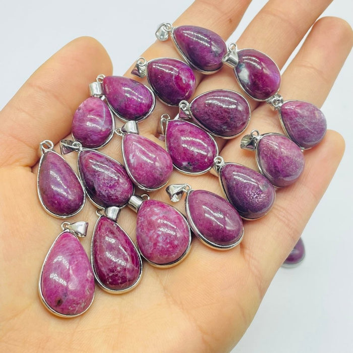 32 Pieces High Quality Ruby Zoisite Pendant Charm