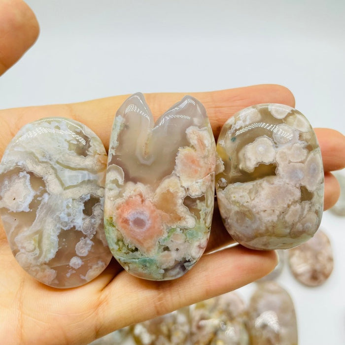 38Pieces High Quality Sakura Flower Agate Palm Stone