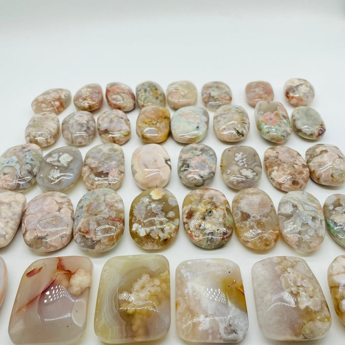 38Pieces High Quality Sakura Flower Agate Palm Stone