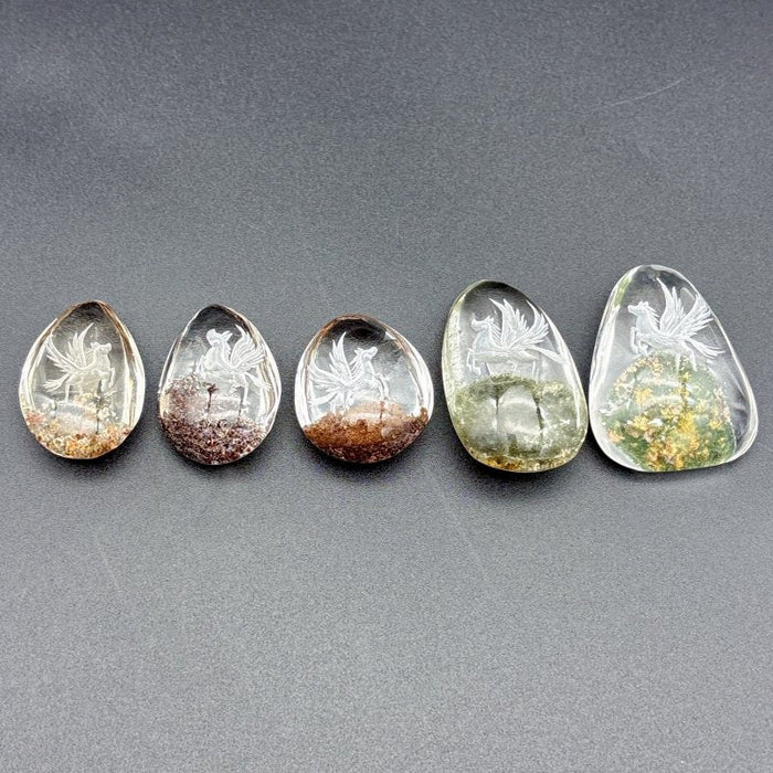 5 Pieces Pegasus Garden Quartz Inner Scene Carving