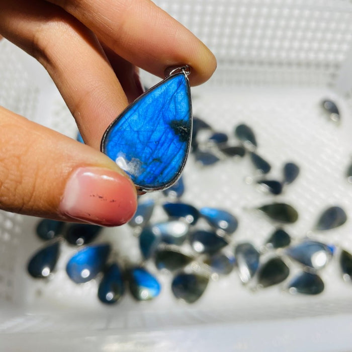 62 Pieces High Quality Labradorite Pendant Charm