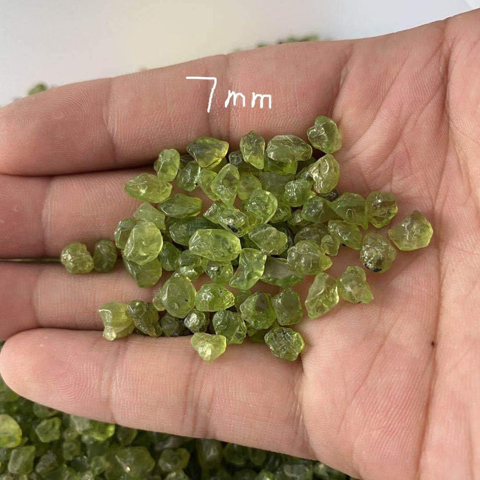 High Quality Peridot Gravel Chips Wholesale