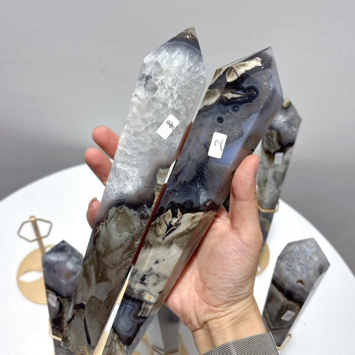 8 Pieces Fluorescent Volcanic Agate Scepter Wand with Stand (UV-Reactive)