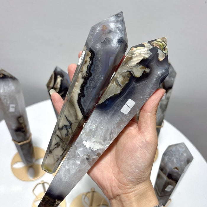 8 Pieces Fluorescent Volcanic Agate Scepter Wand with Stand (UV-Reactive)