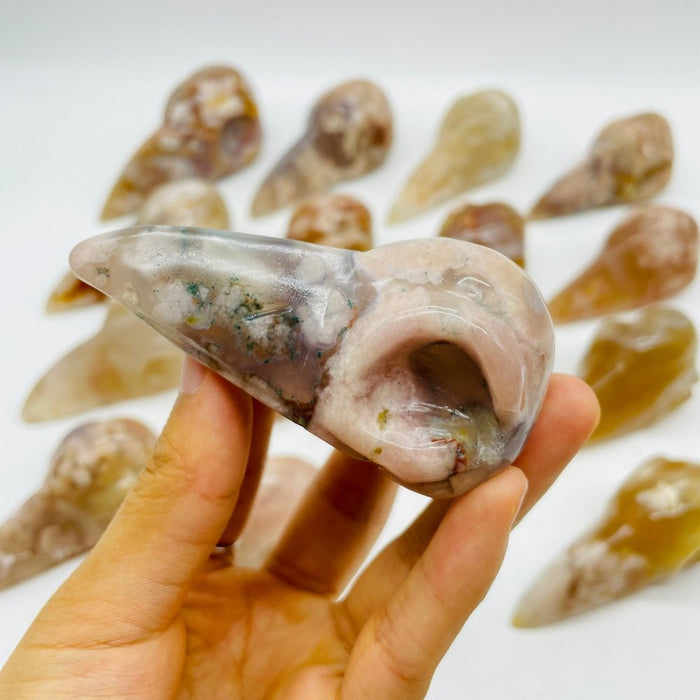 16 Pieces High Quality Sakura Agate Crow Skull Carving