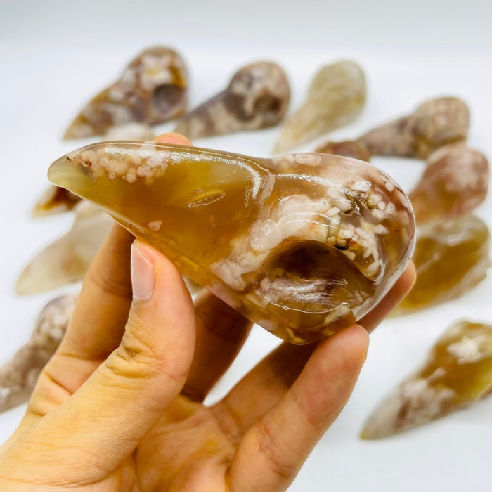 16 Pieces High Quality Sakura Agate Crow Skull Carving