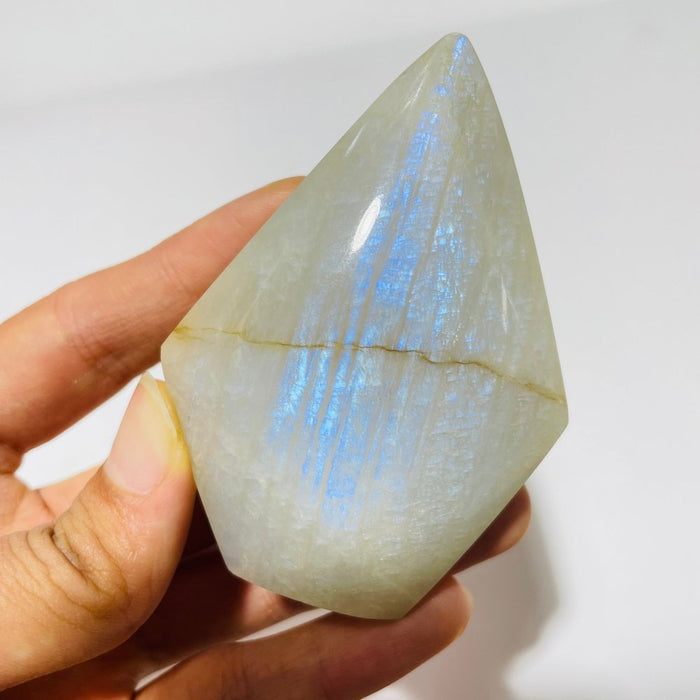 High Quality Moonstone Arrow Head Shaped Crystal Wholesale