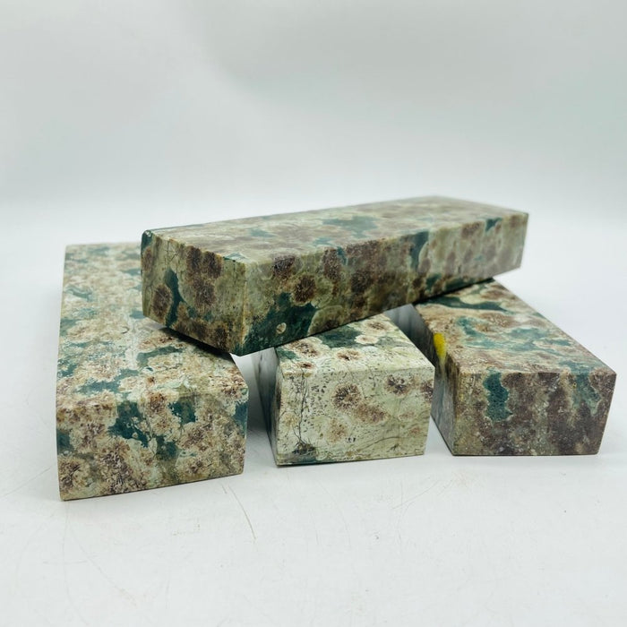 Green Flower Stone Four-Sided Large Tower Point Wholesale