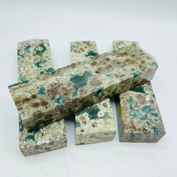 Green Flower Stone Four-Sided Large Tower Point Wholesale