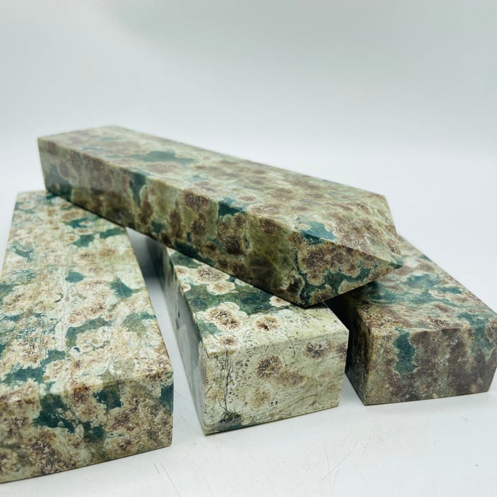 Green Flower Stone Four-Sided Large Tower Point Wholesale