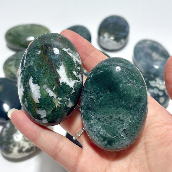 Standard Shape Moss Agate Palm Wholesale